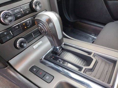 2014 Ford Mustang V6