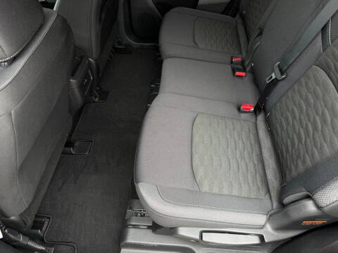 2025 Nissan Pathfinder S