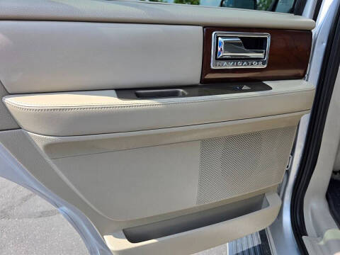 2014 Lincoln Navigator