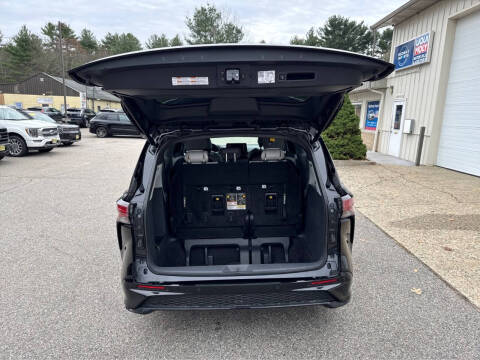 2024 Toyota Sienna XSE 7-Passenger