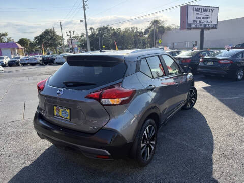 2019 Nissan Kicks SR