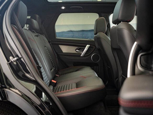 2023 Land Rover Discovery Sport P250 SE R-Dynamic