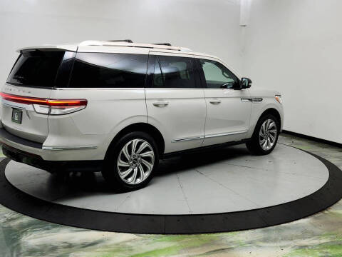 2022 Lincoln Navigator Reserve