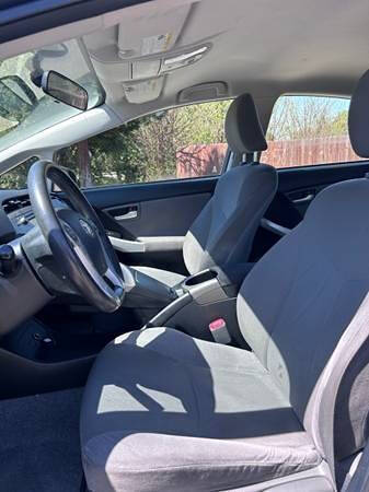 2012 Toyota Prius Two