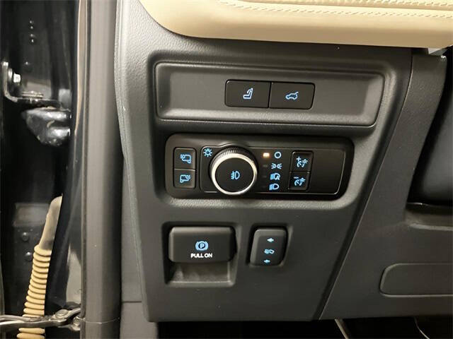 2024 Ford Expedition MAX Platinum