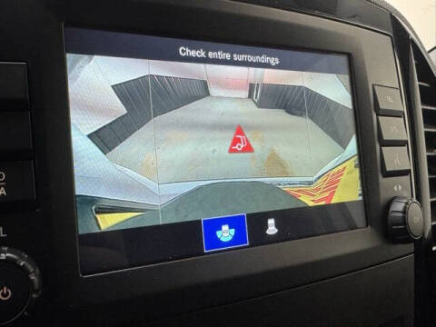 2022 Mercedes-Benz Metris Passenger