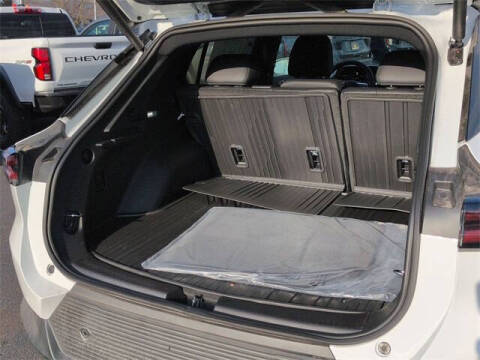 2026 Chevrolet Equinox EV LT 2