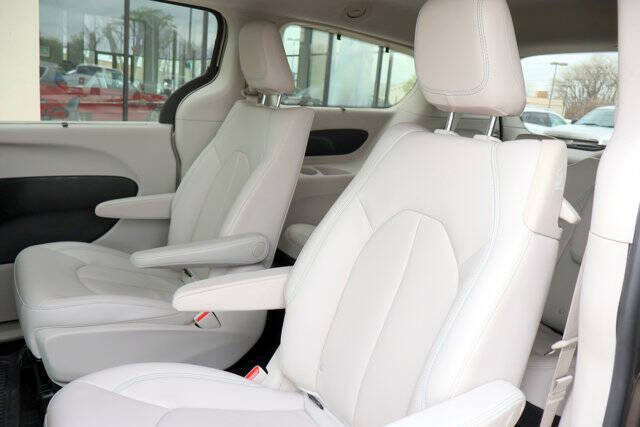2018 Chrysler Pacifica Hybrid Touring L