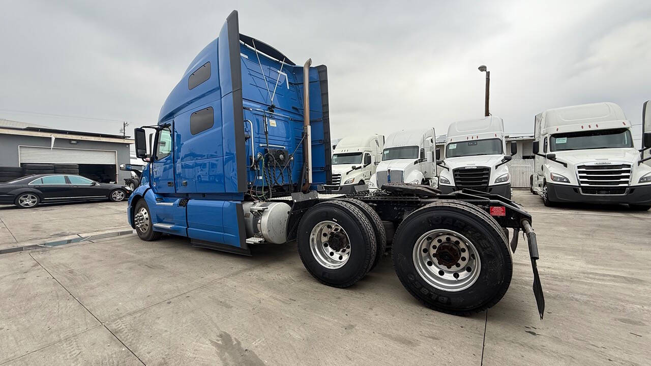 2020 Volvo VNL for sale at KING TRUCK TRAILER SALES in Bakersfield, CA