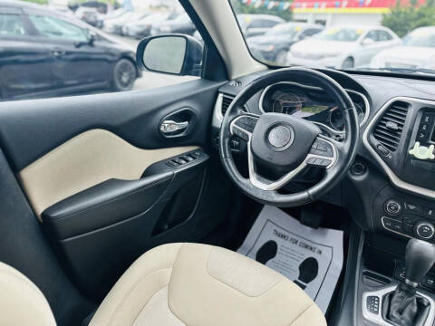 2016 Jeep Cherokee Sport