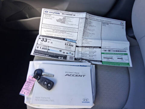 2013 Hyundai Accent SE