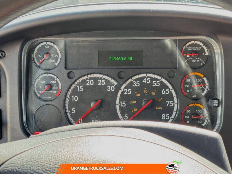 2020 Freightliner M2 106