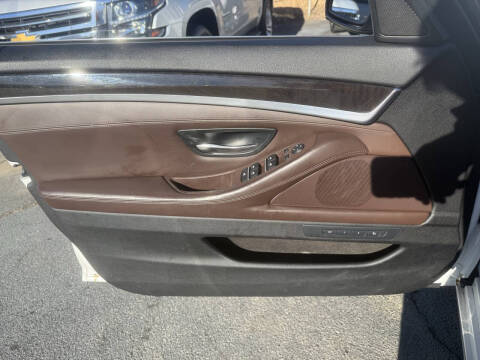 2016 BMW 5 Series 528i