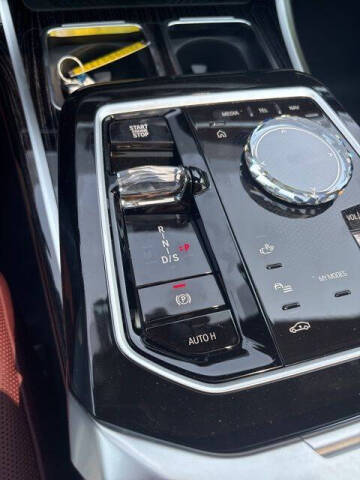 2025 BMW 7 Series 740i xDrive