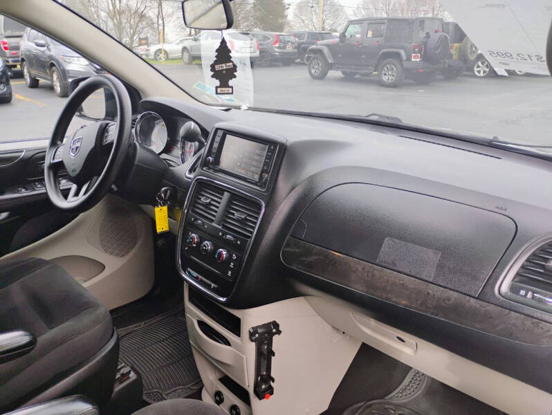 2018 Dodge Grand Caravan SE Plus