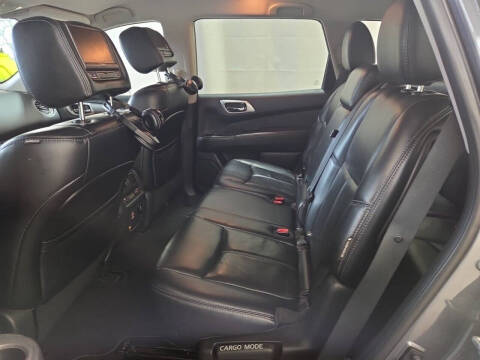 2018 Nissan Pathfinder SL