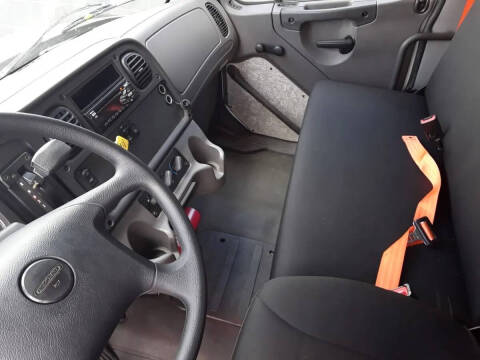 2017 Freightliner M2 106