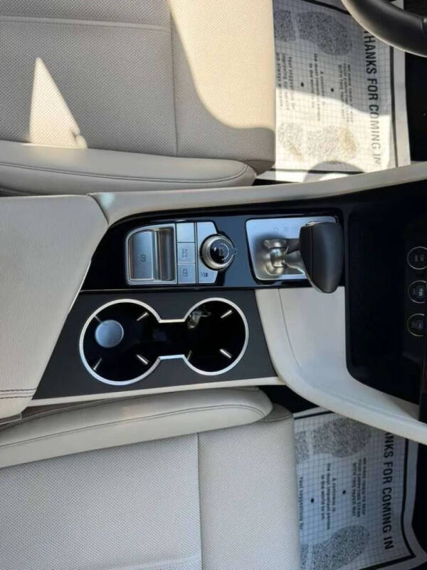 2025 Genesis G70