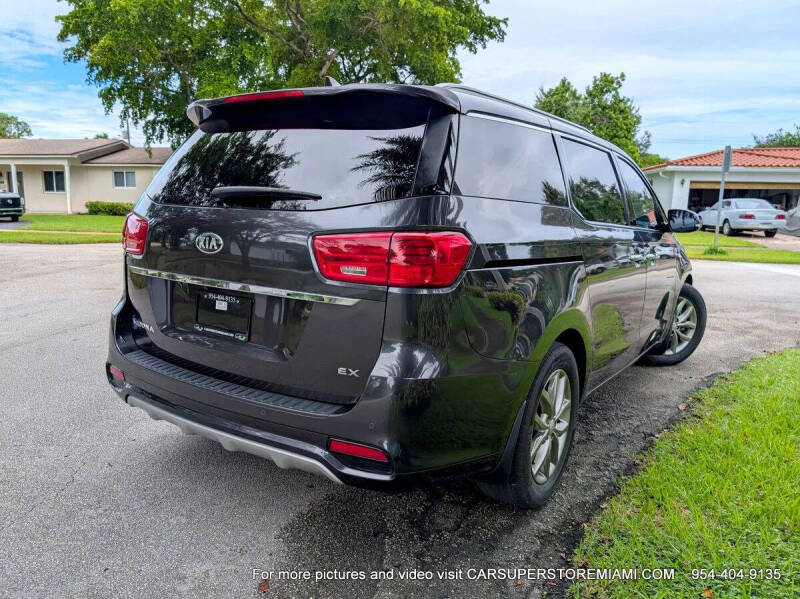 2021 Kia Sedona