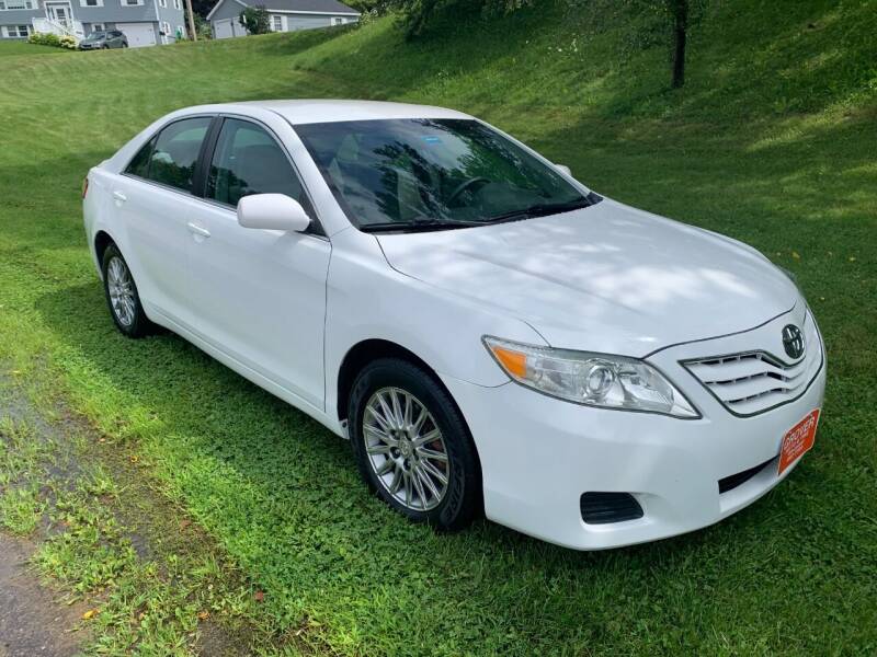 2010 Toyota Camry for sale at GROVER AUTO & TIRE INC in Wiscasset ME