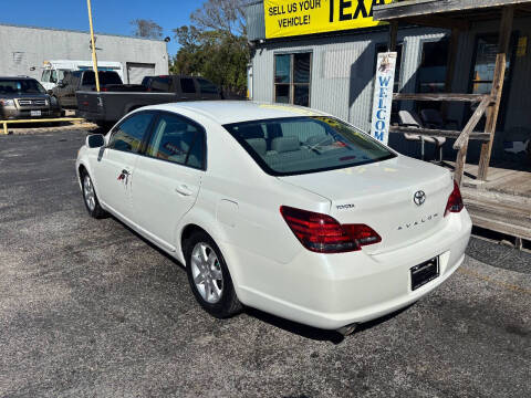 2008 Toyota Avalon XL