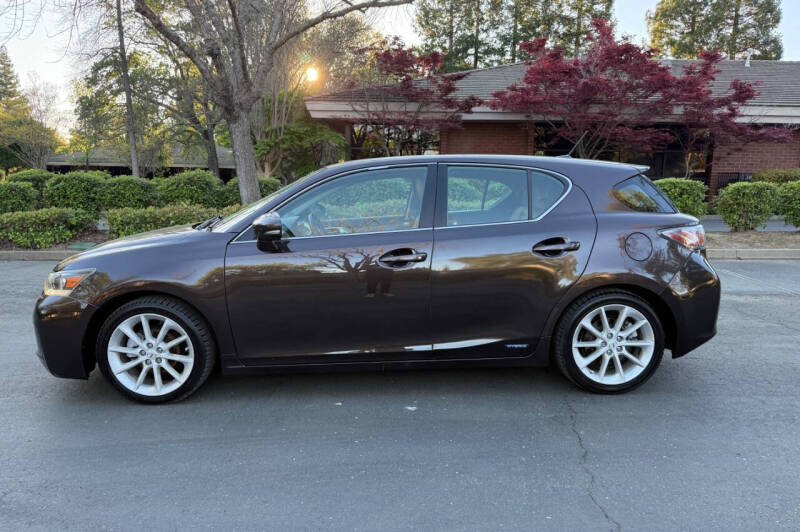 2011 Lexus CT 200h Premium