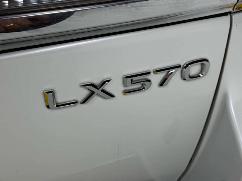 2013 Lexus LX 570