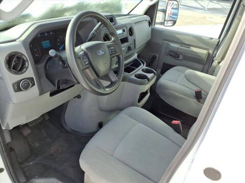 2021 Ford E-Series E-450 SD