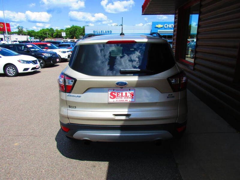 2018 Ford Escape SE