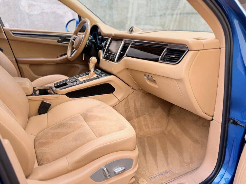 2015 Porsche Macan S