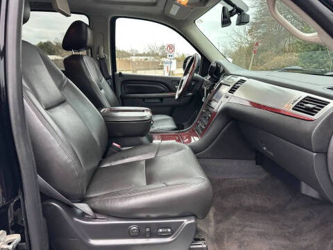 2014 Cadillac Escalade Luxury