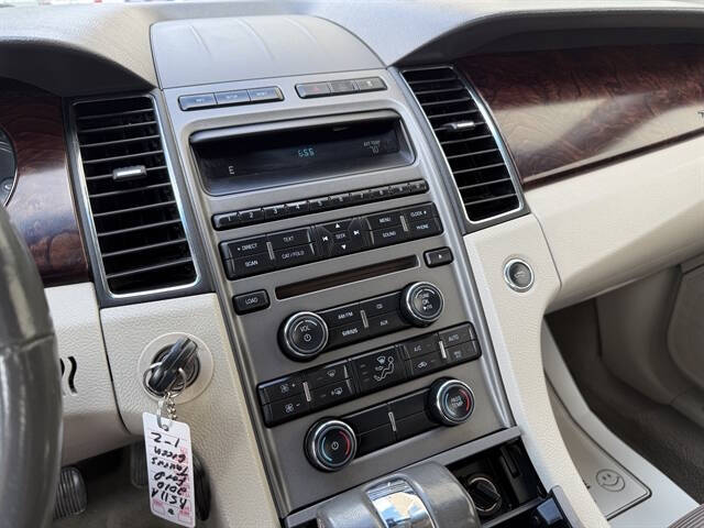 2010 Ford Taurus SEL