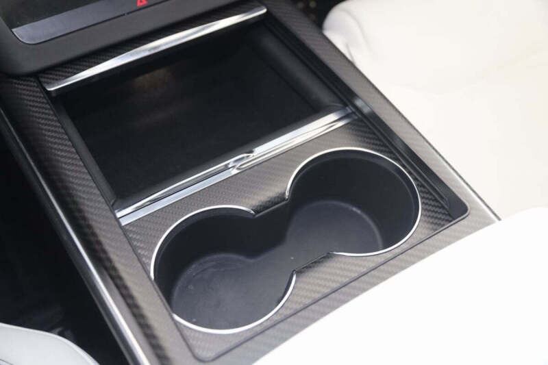 2022 Tesla Model S Plaid