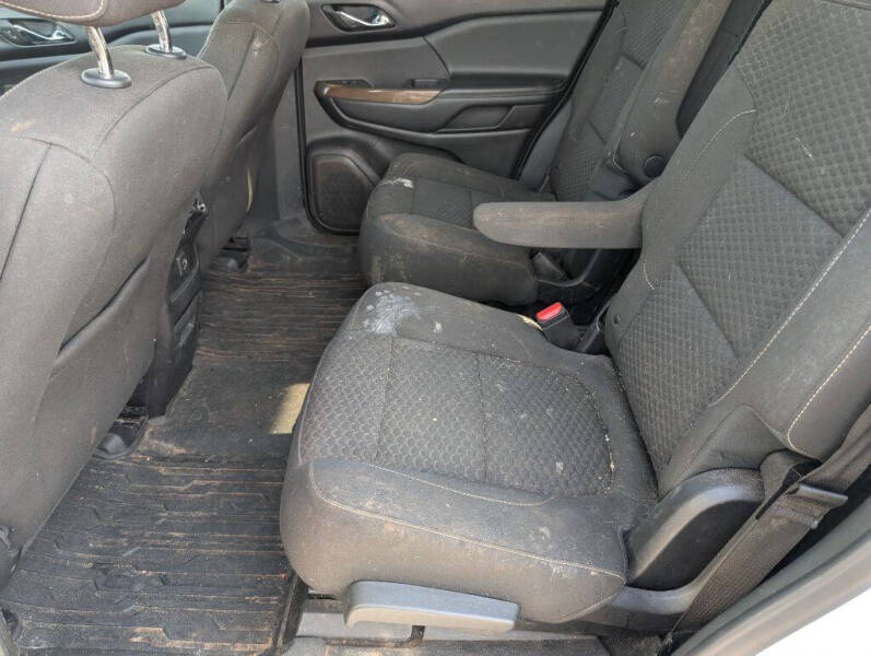2018 GMC Acadia SLE-2