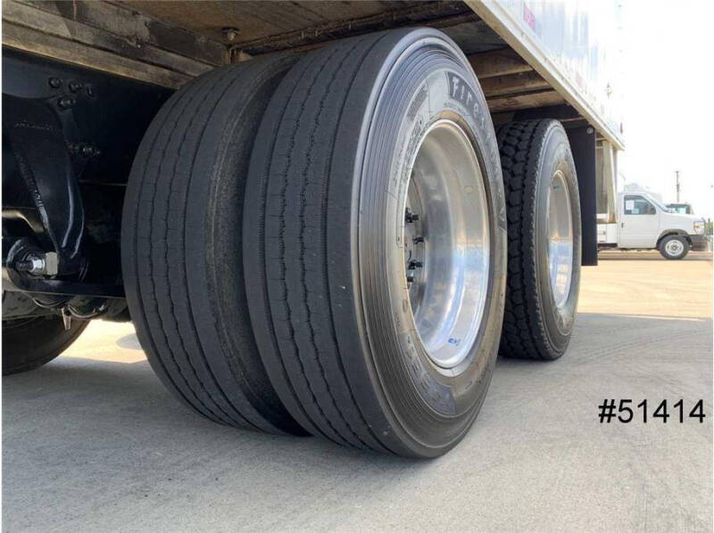 2018 Freightliner M2 106