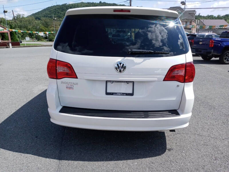 2012 Volkswagen Routan S