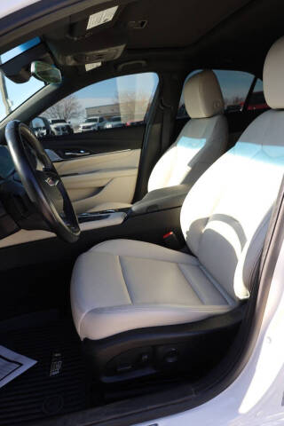 2024 Cadillac CT4 Luxury