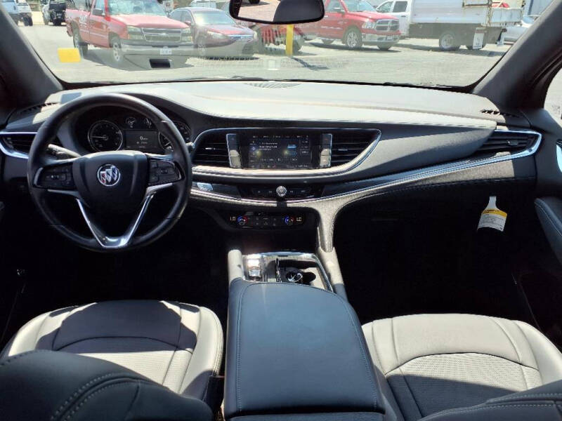 2024 Buick Enclave Essence