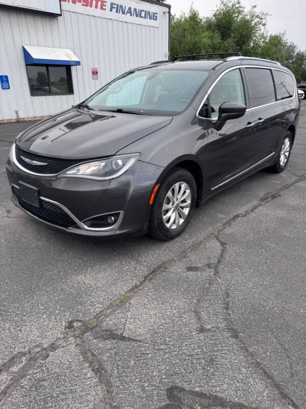 2018 Chrysler Pacifica Touring L