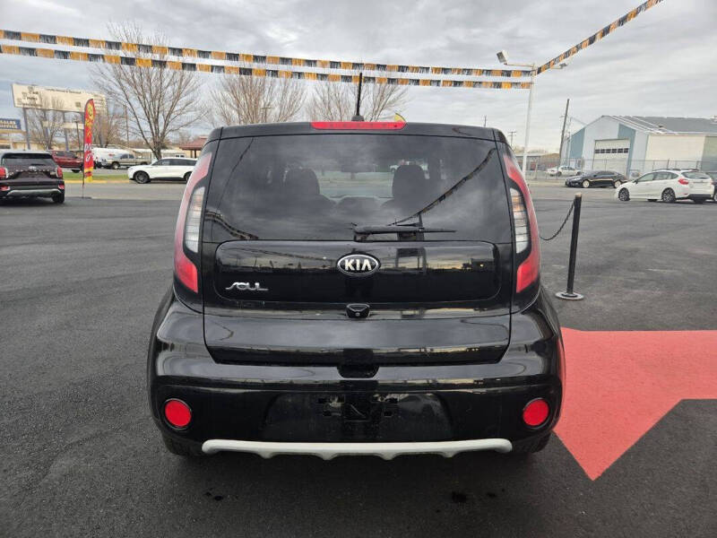 2019 Kia Soul +