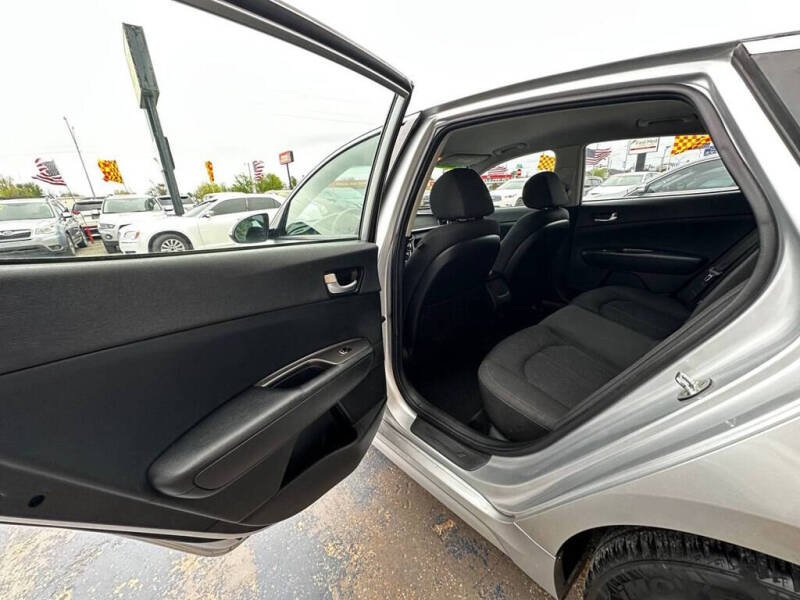 2019 Kia Optima LX