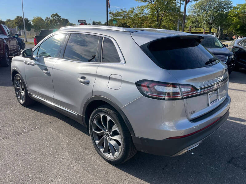 2022 Lincoln Nautilus Reserve