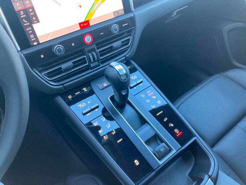 2024 Porsche Macan