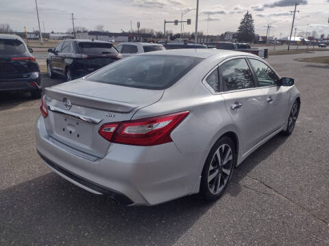 2016 Nissan Altima 2.5 SR