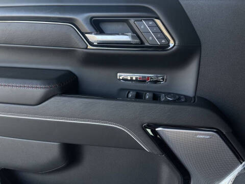 2025 GMC Sierra 1500 AT4X