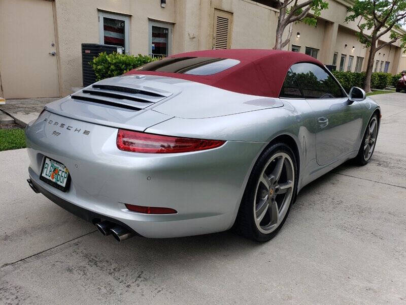 2014 Porsche 911 21