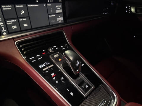 2017 Porsche Panamera Turbo