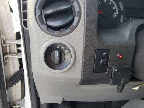 2014 Ford E-Series E-150