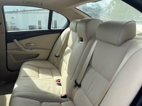 2009 BMW 5 Series 528i