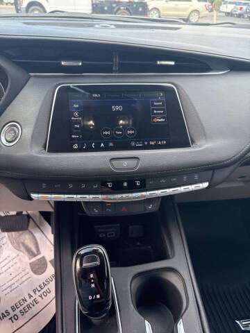 2022 Cadillac XT4 Luxury